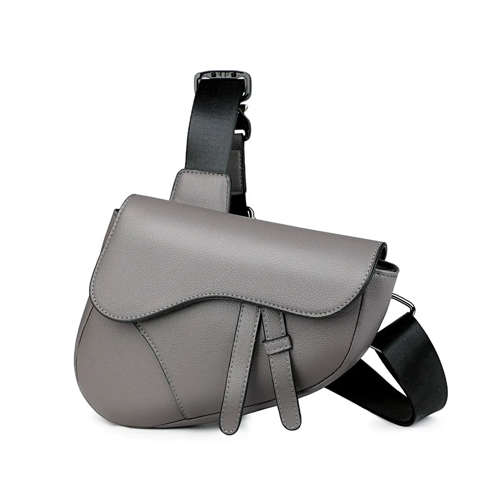 Björn Saddle Crossbody Bag
